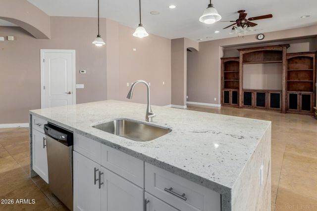 2324 W BLAYLOCK Drive W, Phoenix, AZ 85085