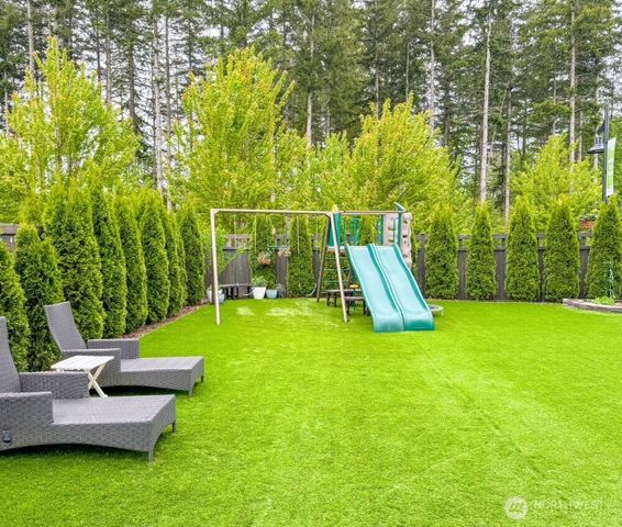 32938 Ash Avenue SE, Black Diamond, WA 98010