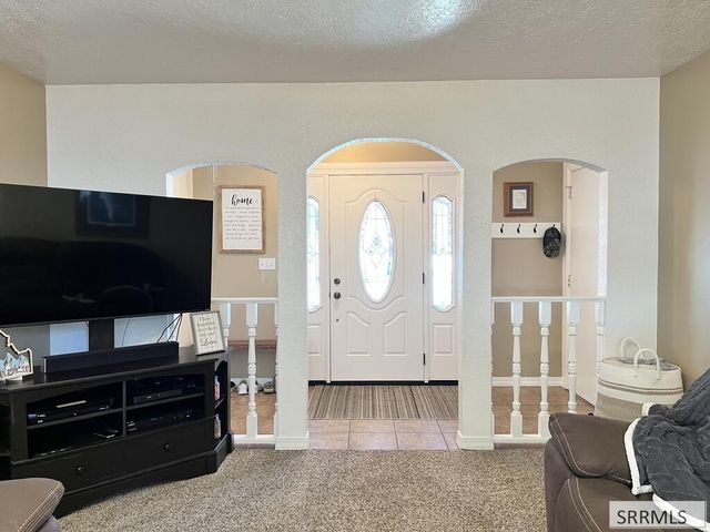 2 Brandon Drive, Sugar City, ID 83448