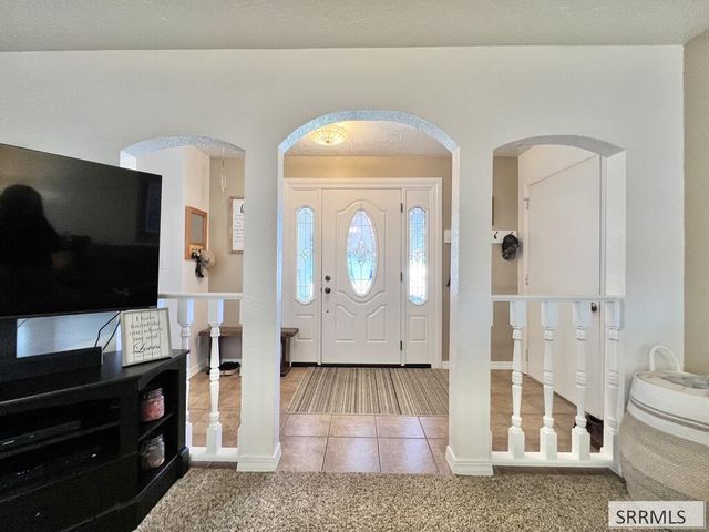 2 Brandon Drive, Sugar City, ID 83448