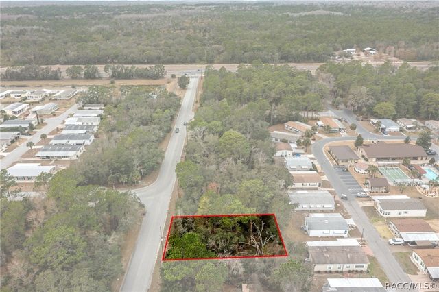 7023 W Merrivale Lane, Homosassa, FL 34446