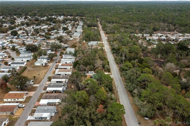 7023 W Merrivale Lane, Homosassa, FL 34446