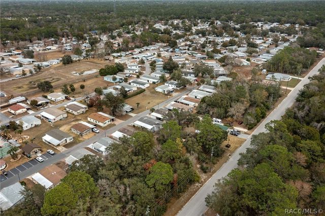 7023 W Merrivale Lane, Homosassa, FL 34446