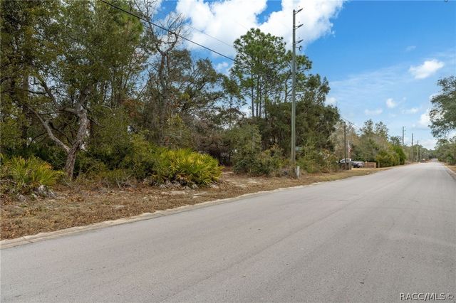 7023 W Merrivale Lane, Homosassa, FL 34446