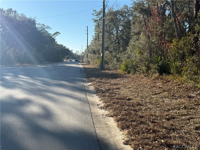 7023 W Merrivale Lane, Homosassa, FL 34446