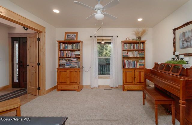 110 Sheri Dr, Moyie Springs, ID 83845