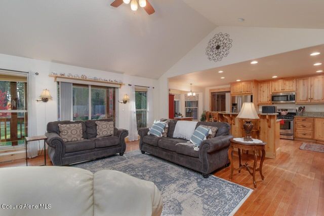 110 Sheri Dr, Moyie Springs, ID 83845