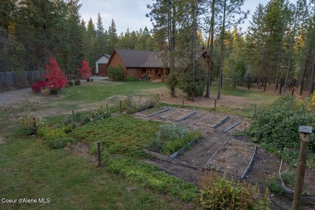 110 Sheri Dr, Moyie Springs, ID 83845