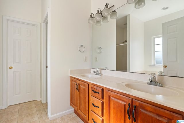 156 WINDSTONE PARKWAY, Chelsea, AL 35043