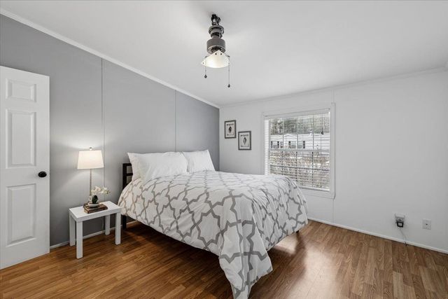 18 Stacey Drive, Hopkinton, NH 03229