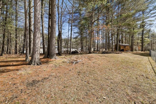 18 Stacey Drive, Hopkinton, NH 03229