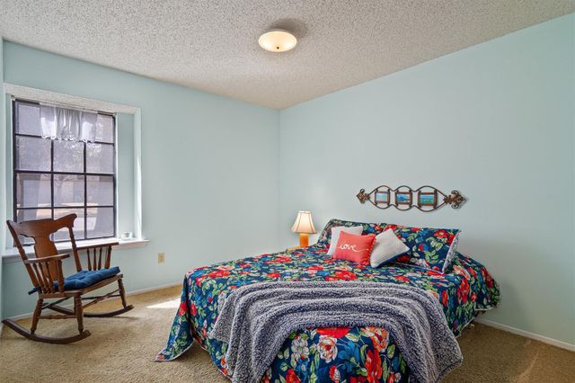 2624 Oak Meadow DR, Round Rock, TX 78681