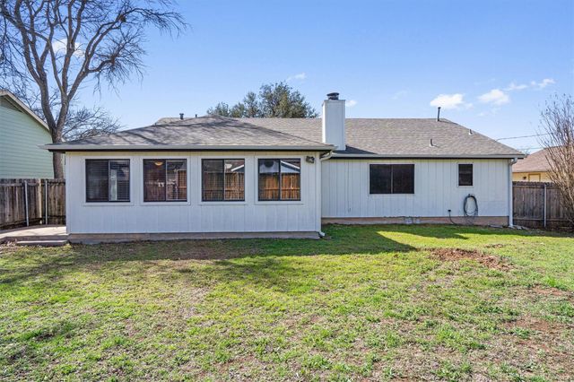 2624 Oak Meadow DR, Round Rock, TX 78681