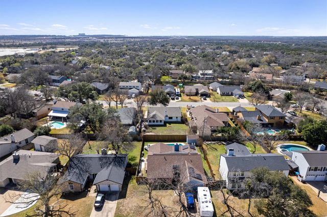 2624 Oak Meadow DR, Round Rock, TX 78681