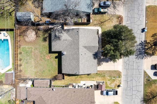 2624 Oak Meadow DR, Round Rock, TX 78681