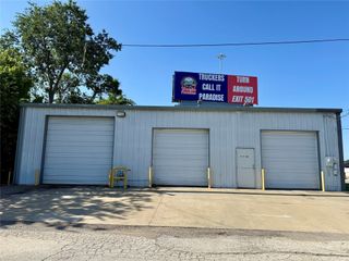 608 N I-35, Gainesville, TX 76240