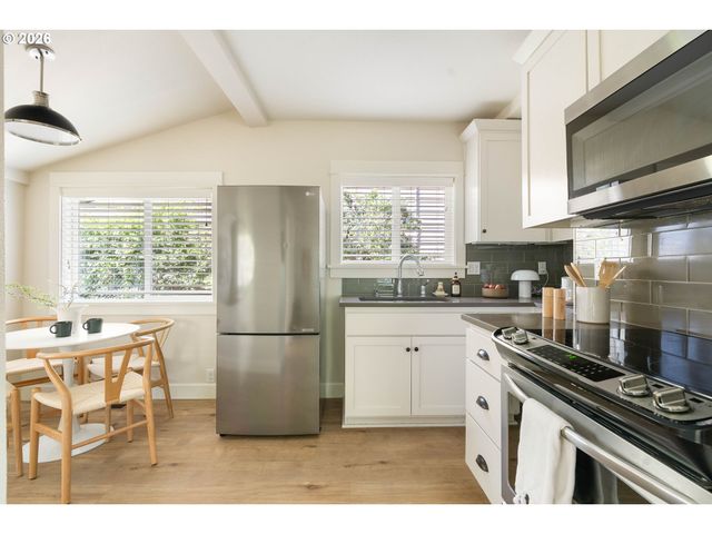 7435 Sw 31ST Ave, Portland, OR 97219