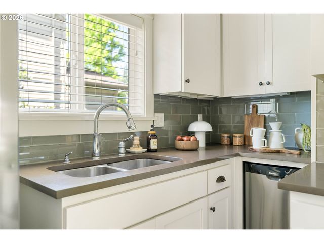 7435 Sw 31ST Ave, Portland, OR 97219