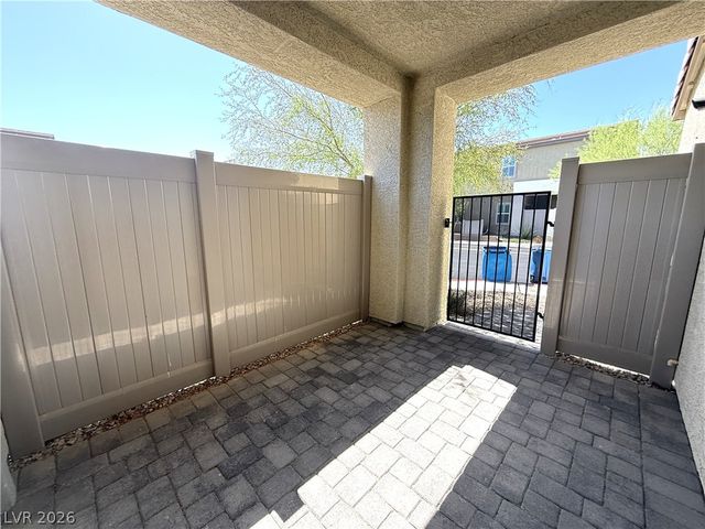 522 Spy Rock Avenue, Henderson, NV 89044