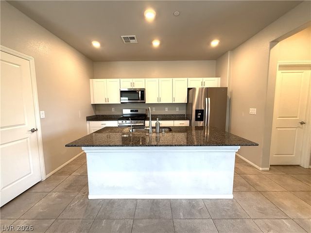 522 Spy Rock Avenue, Henderson, NV 89044