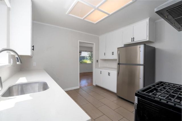 3 Vera Court, Redwood City, CA 94061