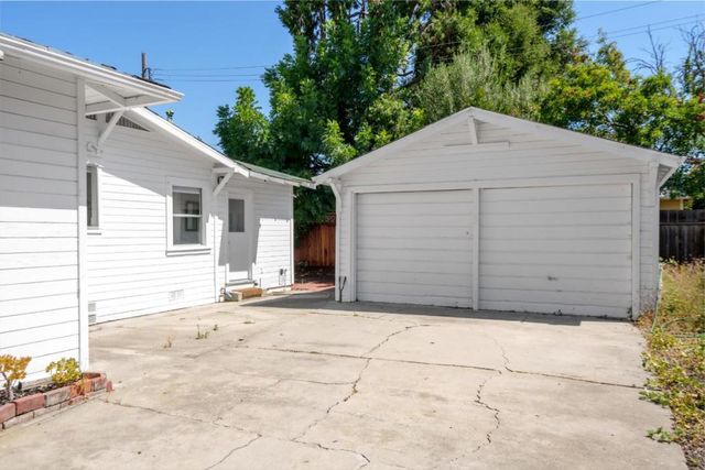 3 Vera Court, Redwood City, CA 94061