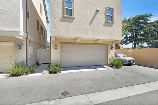 14700 Sherman, Van Nuys, CA 91405