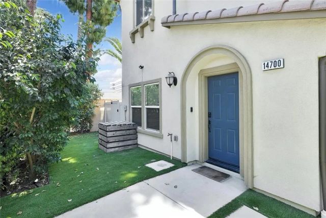 14700 Sherman, Van Nuys, CA 91405