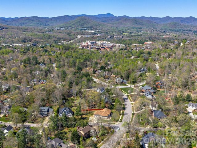 508 Pinchot Drive, Asheville, NC 28803