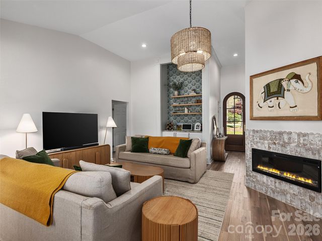 508 Pinchot Drive, Asheville, NC 28803