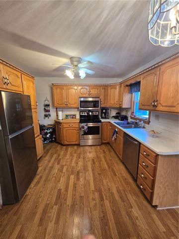 1639 Miami Drive NE, Cedar Rapids, IA 52402