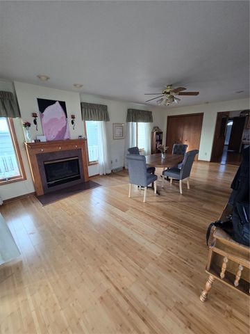 1639 Miami Drive NE, Cedar Rapids, IA 52402