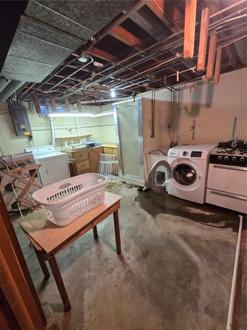 1639 Miami Drive NE, Cedar Rapids, IA 52402