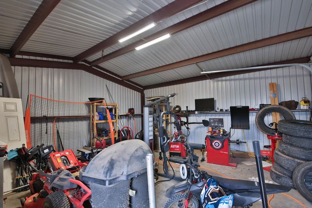 689 Farm To Market Road 179, Tahoka, TX 79373