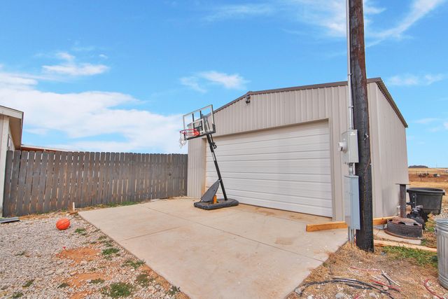 689 Farm To Market Road 179, Tahoka, TX 79373