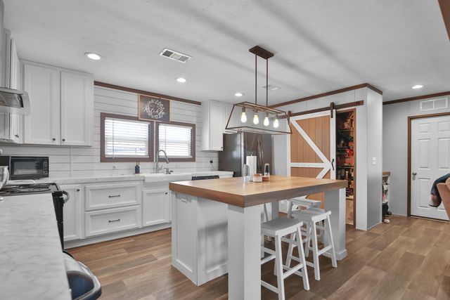 689 Farm To Market Road 179, Tahoka, TX 79373