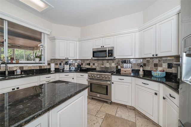 10408 RIVERBURN DRIVE, Tampa, FL 33647