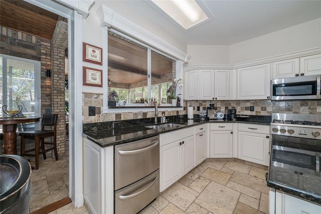 10408 RIVERBURN DRIVE, Tampa, FL 33647