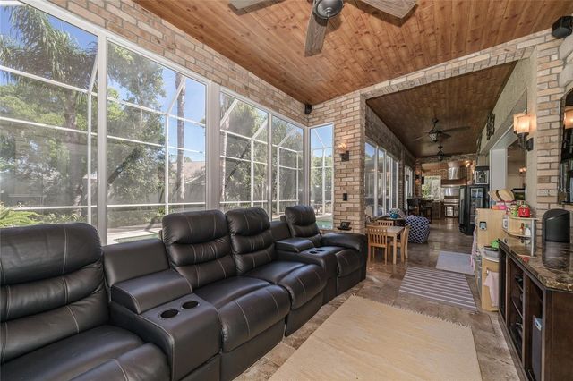 10408 RIVERBURN DRIVE, Tampa, FL 33647