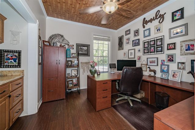 10408 RIVERBURN DRIVE, Tampa, FL 33647