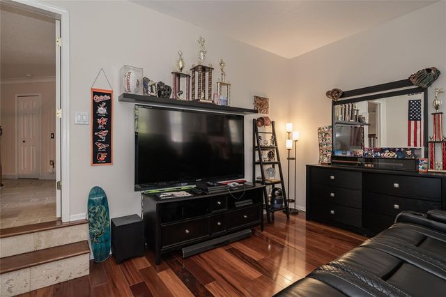 10408 RIVERBURN DRIVE, Tampa, FL 33647