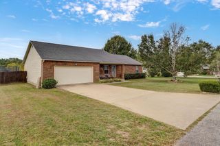 1161 Robins Nest Hill, Mt Vernon, MO 65712