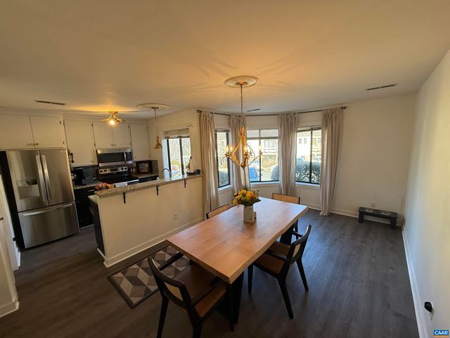 1241 CHATHAM RDG, Charlottesville, VA 22901