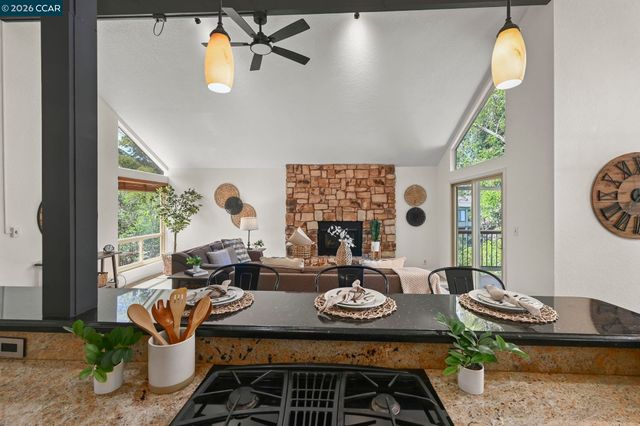 1418 Linton Place, Martinez, CA 94553