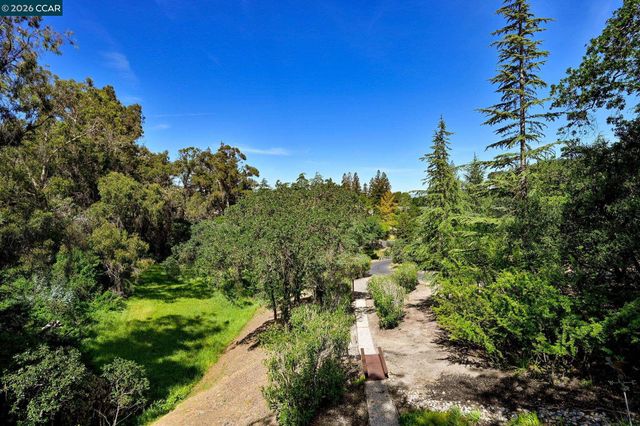 1418 Linton Place, Martinez, CA 94553