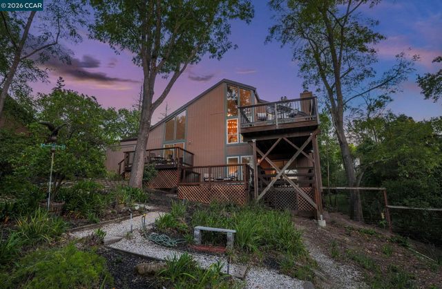 1418 Linton Place, Martinez, CA 94553