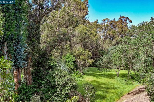 1418 Linton Place, Martinez, CA 94553