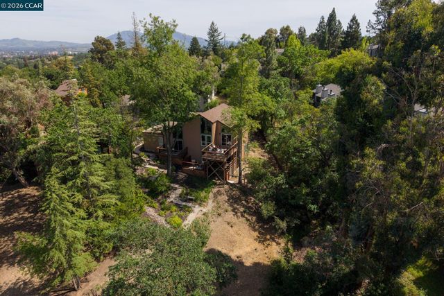 1418 Linton Place, Martinez, CA 94553