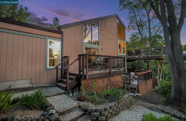 1418 Linton Place, Martinez, CA 94553