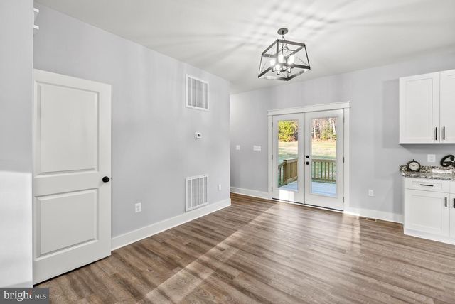 22 LAKE COUNTRY DR, Mineral, VA 23117